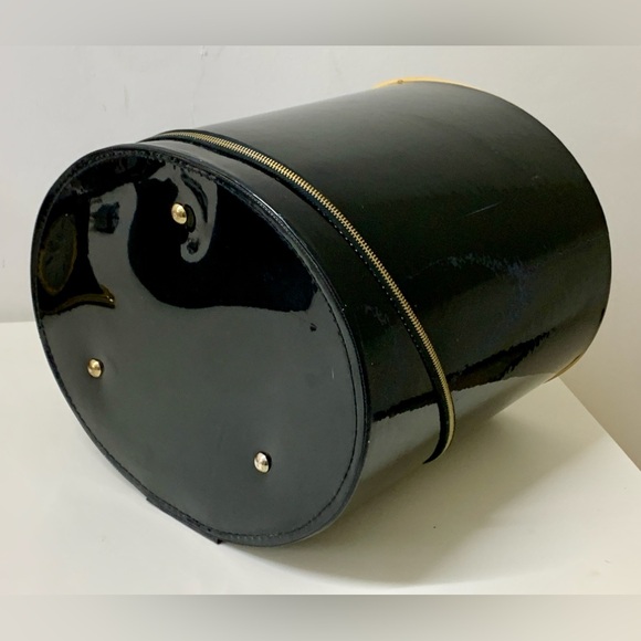 1950s Vintage Blondy Glossy Patent Black Zippered Handled Hat Box - Picture 4 of 16